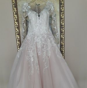 Allure Romance wedding gown